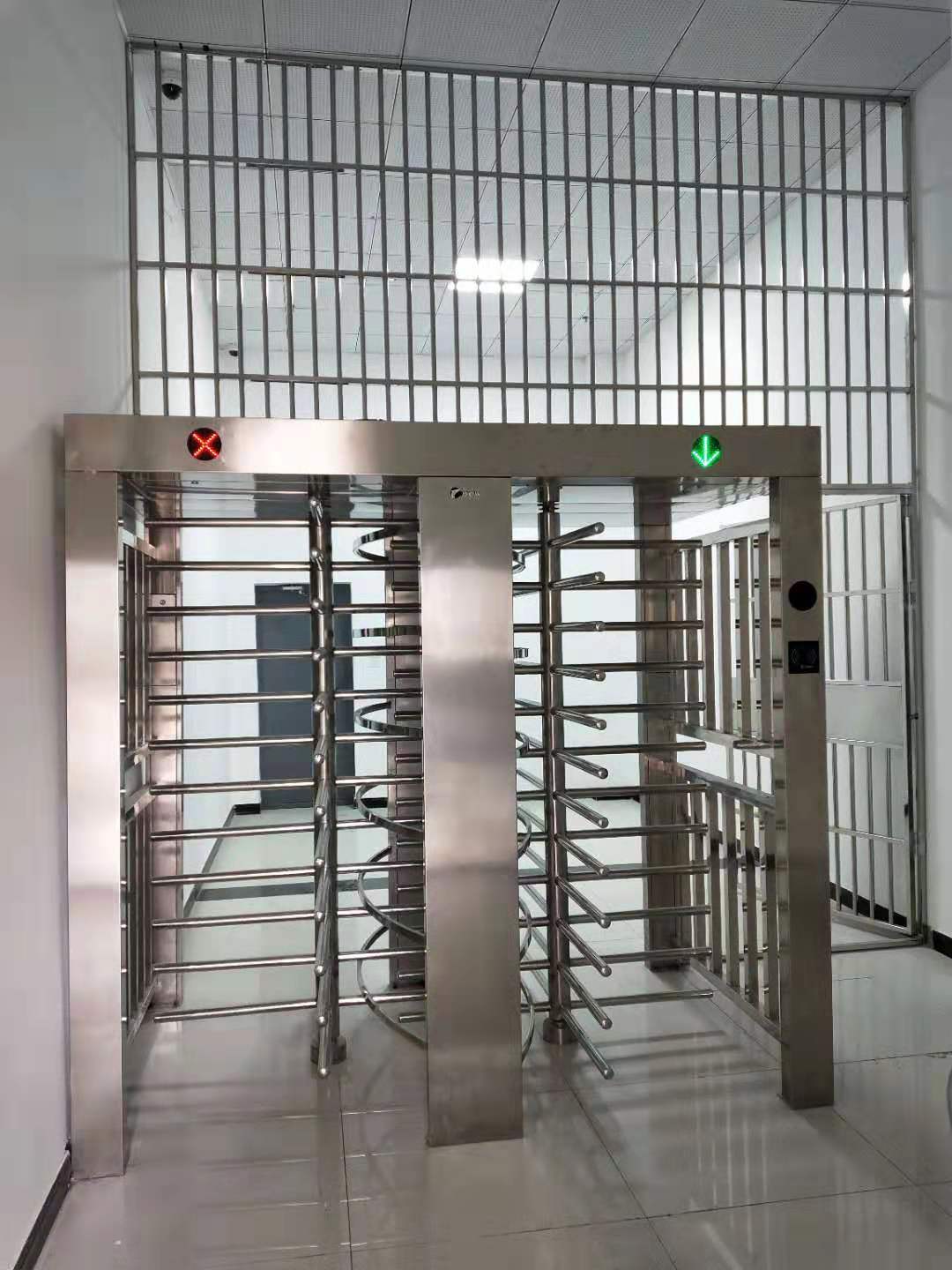 擺閘,三輥閘,速通閘,旋轉(zhuǎn)閘,平移閘,一字閘,人臉識別，